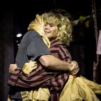 Foto Rakvere Teatri lavastusest "Tsikaadide aeg", fotograaf Kalev Lilleorg