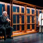 Foto Rakvere Teatri lavastusest "Elevantmees", fotograaf Kalev Lilleorg 