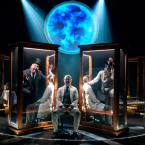 Foto Rakvere Teatri lavastusest "Elevantmees", fotograaf Kalev Lilleorg 
