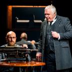 Foto Rakvere Teatri lavastusest "Elevantmees", fotograaf Kalev Lilleorg 