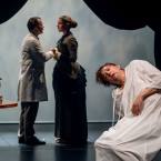 Foto Rakvere Teatri lavastusest "Elevantmees", fotograaf Kalev Lilleorg 