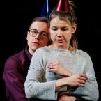 Foto Rakvere Teatri lavastusest "Kramer Krameri vastu", fotograaf Kalev Lilleorg