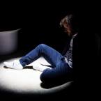 Foto Rakvere Teatri lavastusest "Pimekaader", fotograaf Kalev Lilleorg