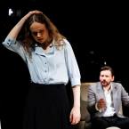 Foto Rakvere Teatri lavastusest "Pimekaader", fotograaf Kalev Lilleorg