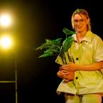 Foto Rakvere Teatri lavastusest "Vöötrada", fotograaf Kalev Lilleorg 