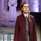 Foto Rakvere Teatri lavastusest "Agnes Dei", fotograaf Kalev Lilleorg